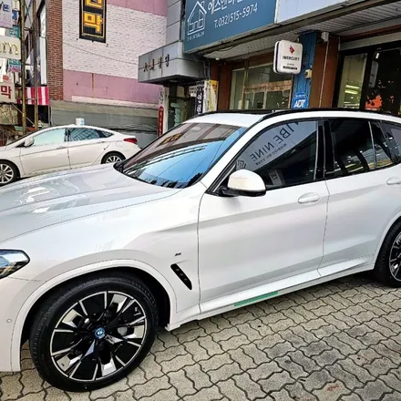 인천 신차패키지 BMW IX3 후퍼옵틱 프리미엄 나노 세라믹 썬팅 시공