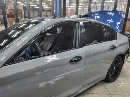 락그레이랩핑 BMW530i 세련된 느낌을 원한다면:) / 광주 서구