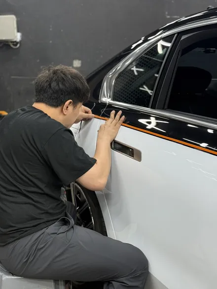 광주 랩핑 BMW 7시리즈 투톤 블랙&화이트 시공후기