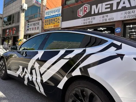 테슬라 랩핑 고광택 커스텀 투톤 시공기 / 광주 서구