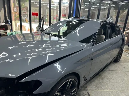 광주 랩핑 BMW M550i 고광택 시멘트 / 광주 서구