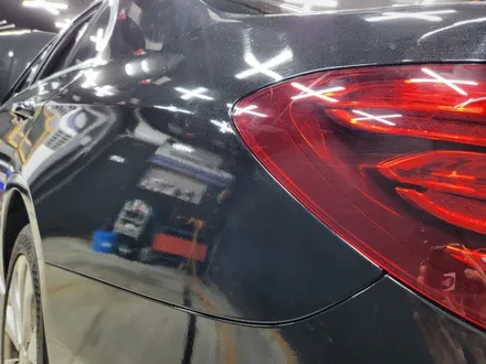벤츠 E300 4matic 블랙 자동차 전체 랩핑 / 광주 서구