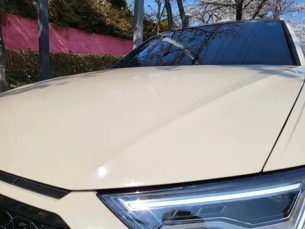 아우디A6 베이지 고광택 PET 전체랩핑