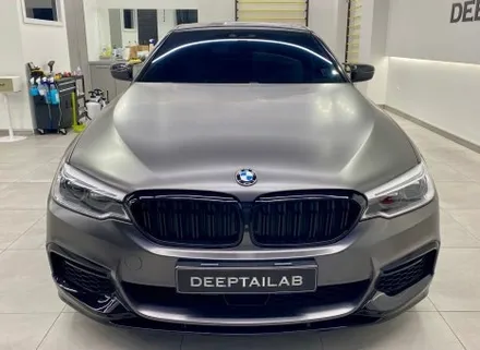 식사동, BMW G30 530i M 스포츠 오토 벨벳 나르도 그레이 고광택 전체랩핑 / 고양시 덕양구 도내동