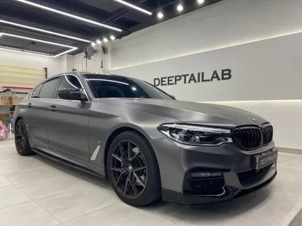 식사동, BMW G30 530i M 스포츠 오토 벨벳 나르도 그레이 고광택 전체랩핑 / 고양시 덕양구 도내동