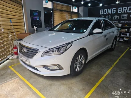 LF쏘나타. 카플레이,유튜브시청,티맵길안내 가능한 카나로Q 9인치 안드로이드올인원 장착 -수원 봉브로스