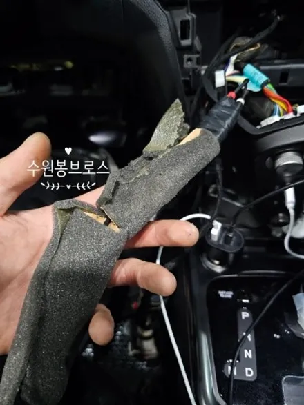 티볼리 . 평택에서 방문 카나로 X프로 9인치 안드로이드올인원 교체시공  -수원 봉브로스