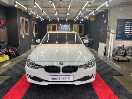 BMW 크레파스 냄새 제거 F바디 320d 까지 왔네요. / 김포시 마산동