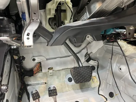 김포 가죽시트 복원 & 크레파스냄새 제거 & 에바크리닝 BMW 3시리즈 한번에 세가지 끝 / 김포시 마산동