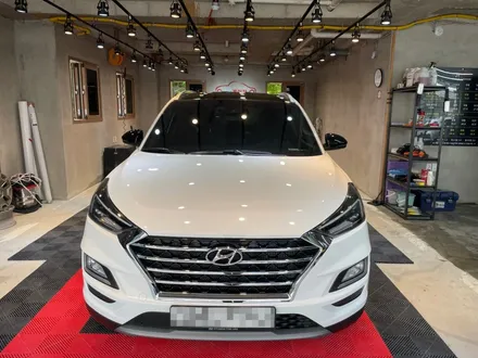 김포랩핑 전문점에서 투싼 루프스킨 스포일러까지 완벽 시공!! / 김포시 마산동