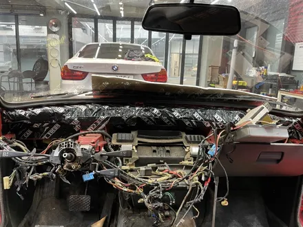 올드카 실내크리닝 전문 BMW e30 89년식 크레파스 냄새 제거 / 김포시 마산동