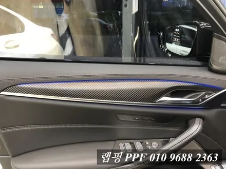 5시리즈 실내랩핑 에이버리 블랙카본랩핑 5시리즈랩핑 / 김포시 마산동