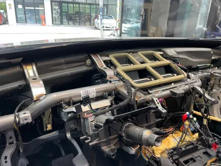 BMW 크레파스 냄새 제거 F바디 320d 까지 왔네요. / 김포시 마산동