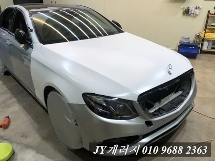고양 랩핑 벤츠E클래스 제거후 재시공 에이버리 사틴 화이트 / 김포시 마산동