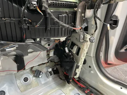 김포 가죽시트 복원 & 크레파스냄새 제거 & 에바크리닝 BMW 3시리즈 한번에 세가지 끝 / 김포시 마산동