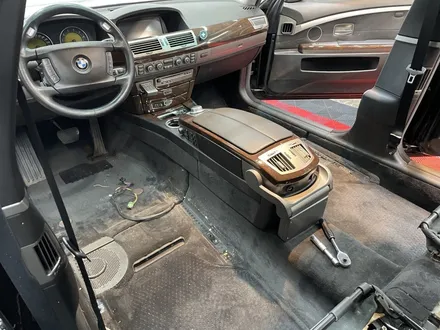 BMW 7시리즈 e65 크레파스 냄새 제거 1부터 8까지 냄새의 원인은 흡음재 / 김포시 마산동