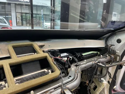 BMW 크레파스 냄새 제거 F바디 320d 까지 왔네요. / 김포시 마산동