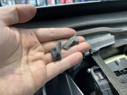 벤츠 크레파스 냄새제거 W212 E클래스 전기형 단골이네요...여수 광양 순천 사천 / 김포시 마산동