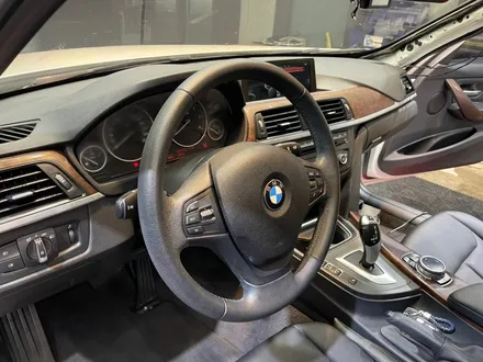 BMW 크레파스 냄새 제거 F바디 320d 까지 왔네요. / 김포시 마산동