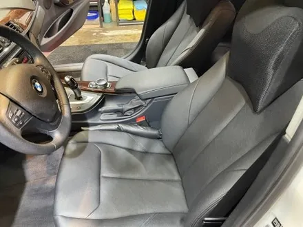 BMW 크레파스 냄새 제거 F바디 320d 까지 왔네요. / 김포시 마산동