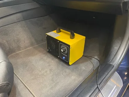 BMW 3시리즈 F바디 크레파스냄새제거 전문점! 기술 교육, 전수받을 수 있는 곳 김포 제이쓰리 게러지 / 김포시 마산동