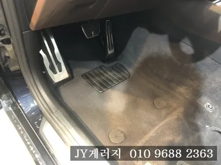 BMW 6GT 실내 크레파스냄새제거 원인은 오래된 방음재 입니다!! / 김포시 마산동