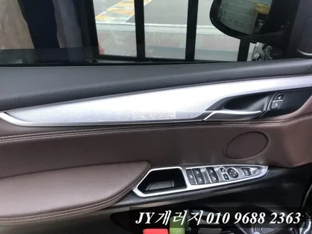 실내랩핑으로 새로운 분위기가 가능합니다 장기동랩핑 BMW X5랩핑 / 김포시 마산동