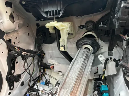 BMW 크레파스 냄새 제거 F바디 3시리즈 확실한 효과 냄새의 원인을 삭제해버림. 용인 수원 의왕 / 김포시 마산동