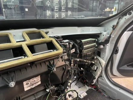 BMW 3시리즈 F30 크레파스 냄새 제거 에바크리닝 김포 일산 인천 / 김포시 마산동