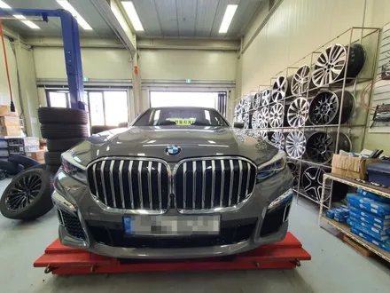 안산 평택 수원 화성 BMW 7시리즈 750li 760li 휠손상 주차기스 생활흠집으로 인한 휠복원 다이아몬드 커팅 전문점 드렁큰타이어 / 화성시 팔탄면