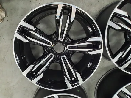 수원 안산 평택 화성 BMW 5시리즈 520d 휠복원 휠수리 다이아몬드 커팅 M6 스타일휠복원 드렁큰타이어 / 화성시 팔탄면
