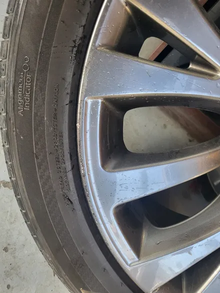 BMW 5시리즈GT 5GT 휠손상 주차기스 등으로 휠복원 수리 빈용도 품질도 만족했어요 / 화성시 팔탄면