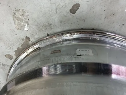 수원 안산 화성 쌍용 체어맨 W 펑크도 아닌데 타이어 바람이 빠져요 휠도장이 뜨고 갈라져 휠복원 수리를 합리적인 비용으로 진행하다 / 화성시 팔탄면