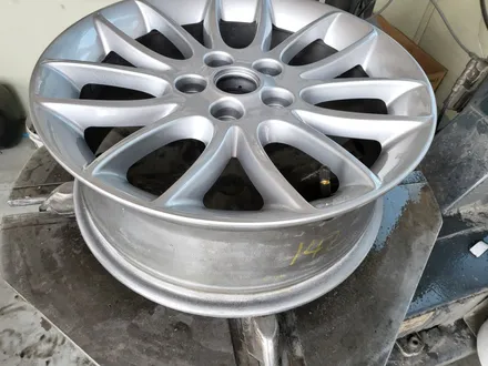 화성 제네시스 BH330 휠손상 기스로 인한 휠복원 수리 드렁큰타이어 / 화성시 팔탄면
