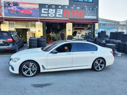 화성에서 BMW 7시리즈 순정휠 교환 임판급 중고타이어 장착으로 가격도 디자인도 성능도 모두 만족 / 화성시 팔탄면