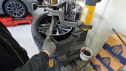 안산 평택 수원 화성 BMW 7시리즈 750li 760li 휠손상 주차기스 생활흠집으로 인한 휠복원 다이아몬드 커팅 전문점 드렁큰타이어 / 화성시 팔탄면
