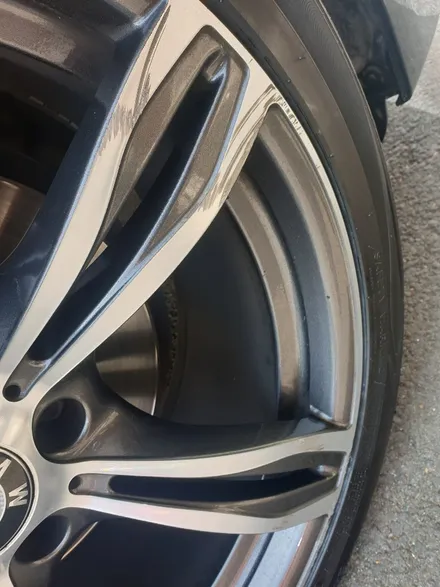 (구리 스마일휠) bmw520d 19인치 다이아몬드컷팅 휠복원(분체도장) / 포천시 소흘읍