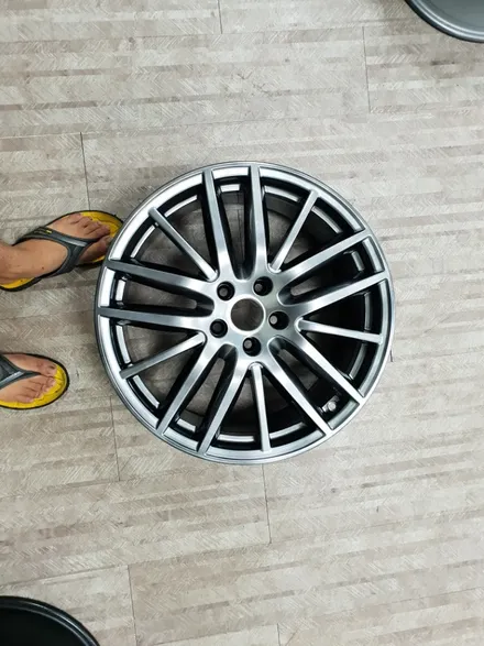 (구리 스마일휠) 마세라티기블리 19인치 휠복원+고스트크롬(남양주휠복원) / 포천시 소흘읍