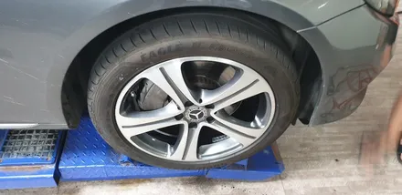 (구리 스마일휠) 벤츠 e300 w213 18인치 다이아몬드컷팅 휠복원(2짝)분체도장 / 포천시 소흘읍