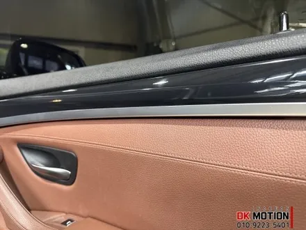 BMW 5시리즈 F10 비노출 엠비언트 시공 후기입니다:) 파스텔톤 색감이 아주 이뻐요 ! / 인천 계양, 김포, 강서, 부평