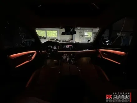 BMW 5시리즈 F10 비노출 엠비언트 시공 후기입니다:) 파스텔톤 색감이 아주 이뻐요 ! / 인천 계양, 김포, 강서, 부평