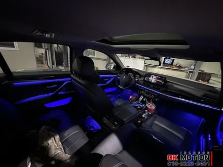 BMW 5시리즈 엠비언트 시공 ! 파스텔톤 색감에 확달라진 실내를 확인해보세요 ~ / 인천 계양, 김포, 강서, 부평
