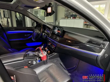 BMW 5시리즈 엠비언트 시공 ! 파스텔톤 색감에 확달라진 실내를 확인해보세요 ~ / 인천 계양, 김포, 강서, 부평