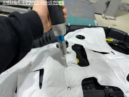 쏘렌토MQ4 무빙엠비언트 크롬몰딩으로 순정보다 더 순정스럽게 시공하는 방법 / 인천 계양, 김포, 강서, 부평