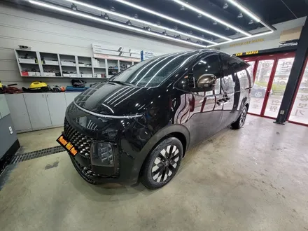 일산 스타리아 비클시네마 VC-240ST 24인치 천장모니터 장착 - 파주운정