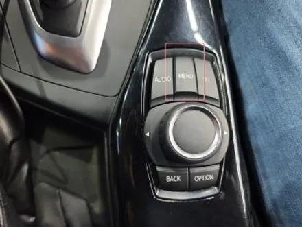 고양시 BMW 118D 애플 카플레이 / 안드로이드 오토 10.2인치 무선 터치 모니터 교체