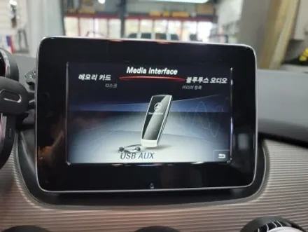 [일산파주] 벤츠 B200D B클래스 W246 애플 카플레이 / 안드로이드 오토 내비게이션