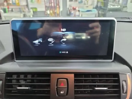 고양시 BMW 118D 애플 카플레이 / 안드로이드 오토 10.2인치 무선 터치 모니터 교체