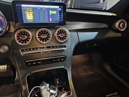 w205 후기형 벤츠 C200 송풍구 엠비언트 벤츠 필수 작업 시공 / 부산 사상구