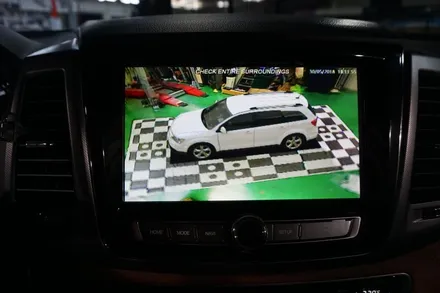 G4 렉스턴 3D 어라운드뷰 장착으로 좁은길도 거침없이 주행하다. / 부산 사상구